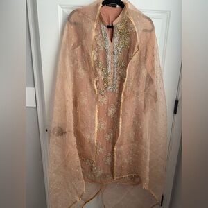 Agha Noor - Chiffon Elegant Peach Embroidered Kurta ( 2 piece )